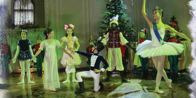 Op zaterdag 10 en zondag 11 december a.s. speelt het Classical Russian Ballet (jr.) in het Zeeheldentheater de bekende klassieker " De Notenkraker". Deze door kinderen gespeelde ballet voorstelling op muziek van Tsjaikovski is van hoogstaande kwaliteit.