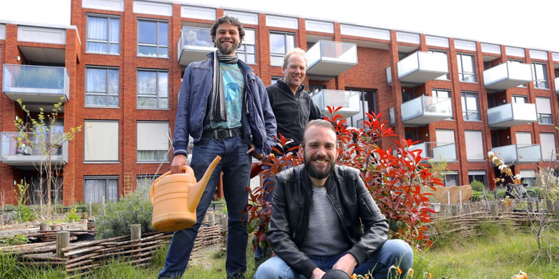 Erik Barthelemy, Wessel Tiessens en Dennis Schaap, bestuursleden van de Zeeheldentuin.